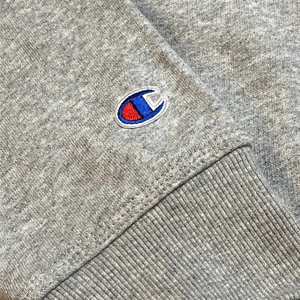 Champion men’s gray logo sweatshirt - Picture 9 of 9